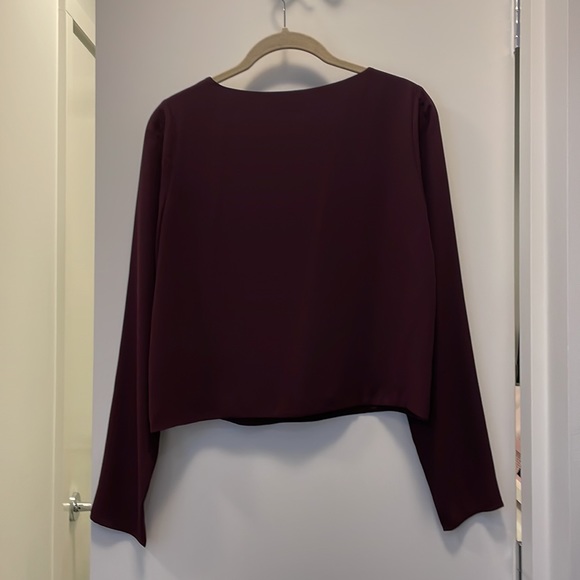 Babaton cropped long sleeve blouse - Picture 3 of 4